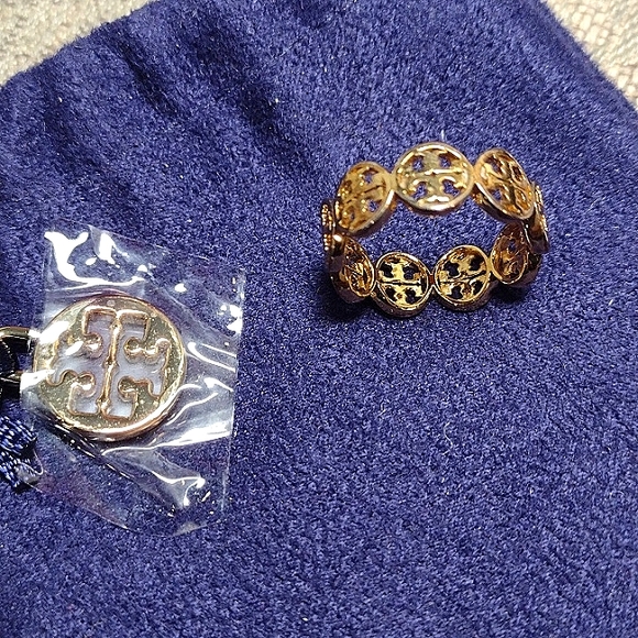 Tory Burch Monogram Gold Ring - Picture 4 of 9